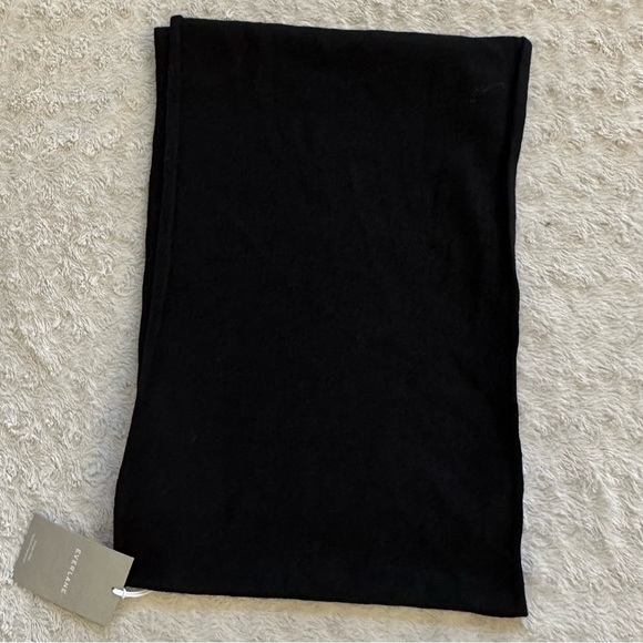 Everlane The Cashmere Scarf NWT - Picture 6 of 9